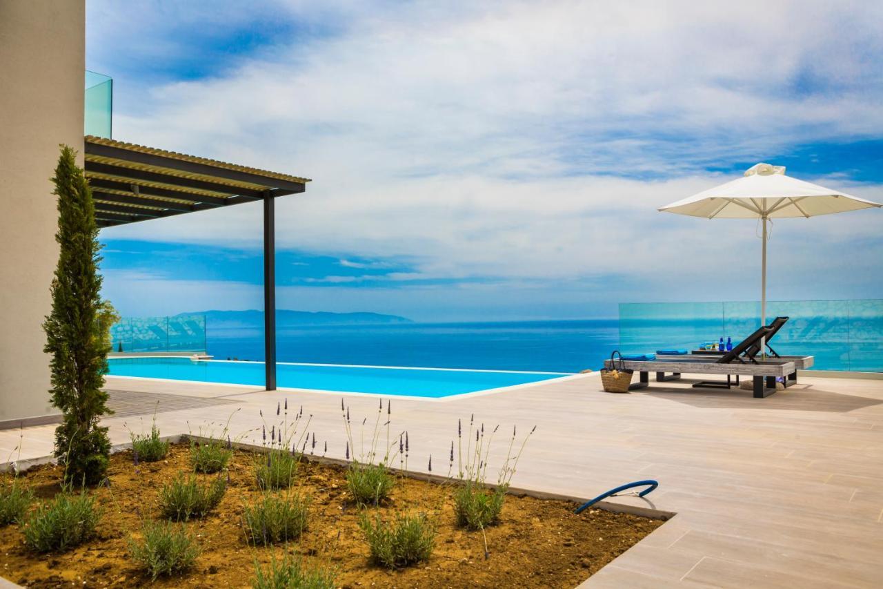 New Villa Blue with private pool at Trapezaki Livathos  Esterno foto